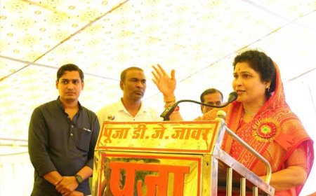 प्रभारी मंत्री श्रीमती कृष्णा गौर ने विधायक गोपालसिंह इंजीनियर के साथ जावर में बन रहे सांदीपनि सीएम राइज स्कूल के भवन का किया निरीक्षण