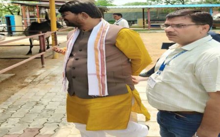 पशुपालन मंत्री पटेल ने जयपुर के गौ-पुनर्वास केन्द्र हिंगोनिया का भ्रमण किया