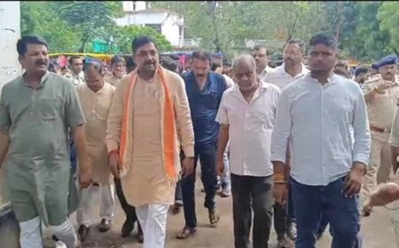सब देखते रहे और बेटी की गर्दन रेतता रहा हैवान, किसी ने नहीं रोकी उसकी मौत