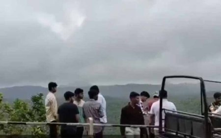 पचमढ़ी में बरसात ने बढ़ाया रोमांच, मानसून के साथ उमड़ी सैलानियों की भीड़