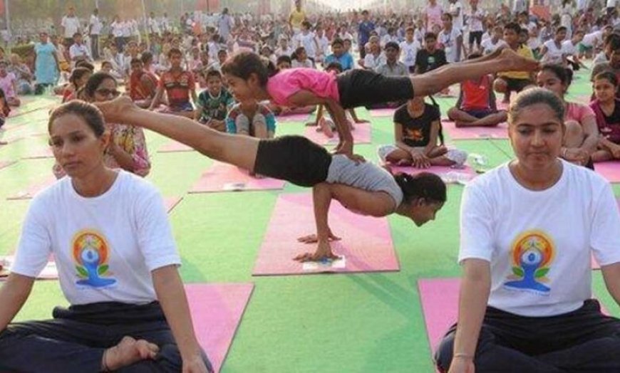 योग दिवस पर हर वार्ड और पंचायत में कार्यक्रम, राजवाड़ा पर सुबह 6 बजे जुटेंगे इंदौरी