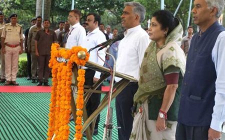 मंत्रालय में राष्ट्र-गीत एवं राष्ट्र-गान का हुआ सामूहिक गायन