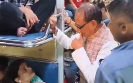 ट्रेन में यात्रियों की हालत देख भावुक हुए शिवराज, जनरल कोच बढ़ाने की उठाई मांग