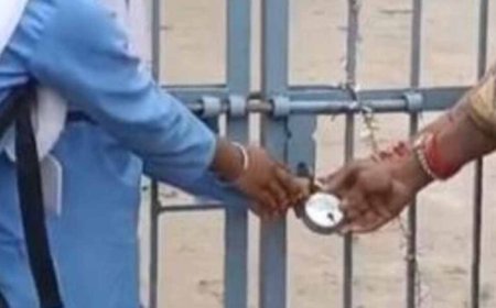 किराया नहीं बढ़ाया तो मकान मालिक ने स्कूल में जड़ा ताला, बच्चों को लौटाया गया