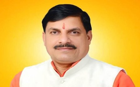 सावन का पहला सोमवार : मुख्यमंत्री डॉ. यादव ने बाबा महाकाल के चरणों में नमन किया