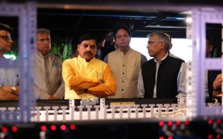 मुख्यमंत्री डॉ. यादव ने बार्सिलोना में सबमर कंपनी का किया दौरा