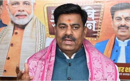 बीजेपी नेता का आरोप: कांग्रेस ने गढ़ी ‘हिंदू आतंकवाद’ की थ्योरी, साध्वी बोलीं- जीवन तबाह कर दिया