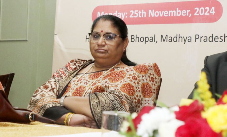 पोषण ट्रेकर ऐप का प्रशिक्षण निचले अमले को अवश्य दें, अधिकारी करें मॉनिटरिंग : मंत्री सुश्री भूरिया