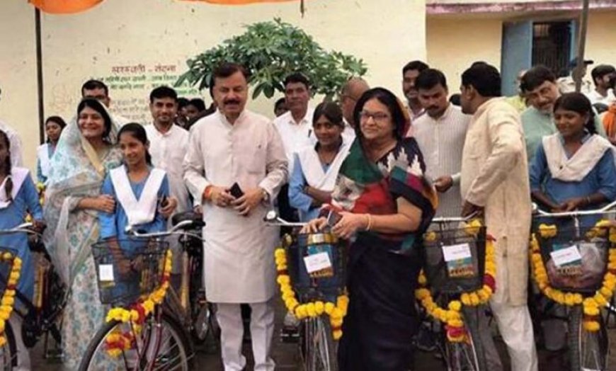 सरकारी स्कूलों में बच्चों को गुणवत्तापूर्ण शिक्षा देने के लिये राज्य सरकार वचनबद्ध