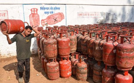 MP में कमर्शियल गैस सिलेंडर ₹993 महंगा, भोपाल में 3074, इंदौर में 3179 और ग्वालियर में 3296 में मिलेगा