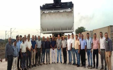 सिंगाजी ताप विद्युत गृह में आधुनिक रेलवे प्लेटफॉर्म का शुभारंभ