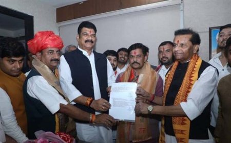 नागरिक आपूर्ति निगम के अध्यक्ष डॉ. के.पी. यादव एवं उपाध्यक्ष कांकर ने संभाला पदभार