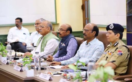 रेलवे–पुलिस–प्रशासन के समन्वय से सुनियोजित भीड़ प्रबंधन, कड़ी सुरक्षा और आधारभूत ढांचे के साथ होगा सिंहस्थ 2028 का सफल आयोजन – डीजीपी मकवाणा