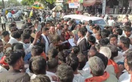 नीमच में शव रखकर ग्रामीणों का प्रदर्शन, 4 घंटे तक सड़क जाम
