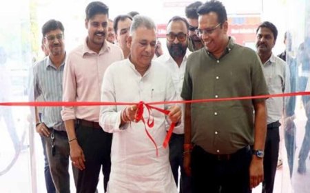 “राइजिंग मध्यप्रदेश” के विजन के साथ निवेश, नवाचार एवं रोजगार के नए अवसर हो रहे सृजित : मंत्री  परमार
