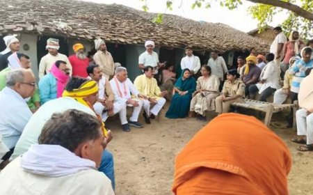 मंत्री  परमार ने कुआं हादसे में दिवंगत श्रमिकों के परिजन से की भेंट