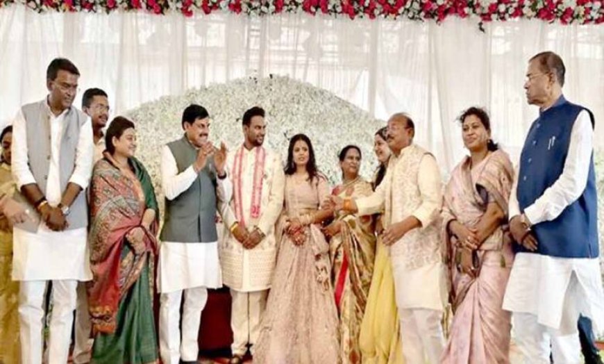 मुख्यमंत्री डॉ. यादव राज्य मंत्री जायसवाल के पुत्र के विवाह समारोह में हुए शामिल
