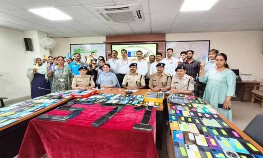 मध्यप्रदेश पुलिस ने विगत 2 सप्‍ताह में 2 करोड़ 26लाख रुपए से अधिक के गुम हुए 1021 मोबाइल फोन खोज कर वास्तविक मालिकों को लौटाएं
