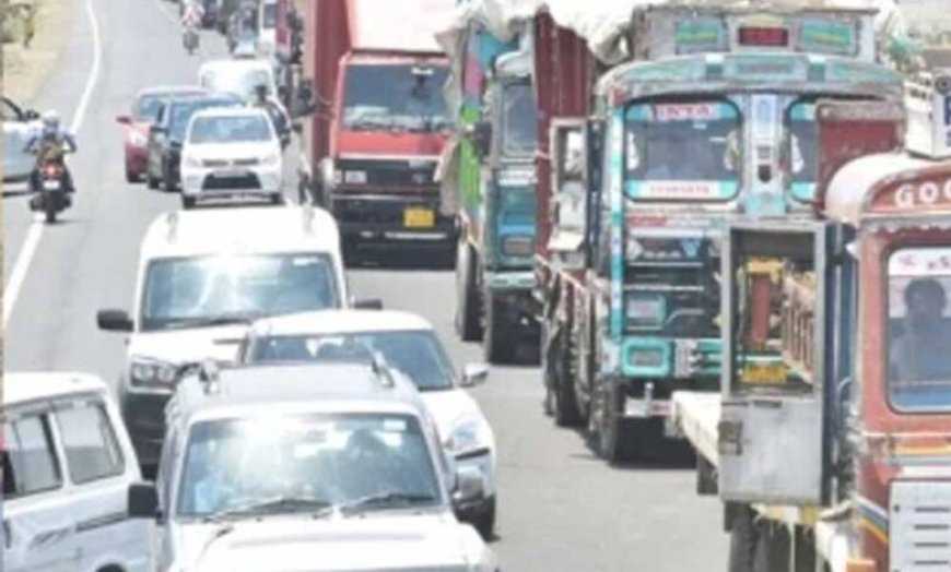 विदिशा में खरीदी केंद्र पर ताला देख भड़के किसान, NH-146 पर 3 KM लंबा जाम