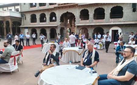 BRICS Agriculture Conference: इंदौर की हेरिटेज वॉक पर निकले विदेशी मेहमान, जाना होलकरकालीन इतिहास
