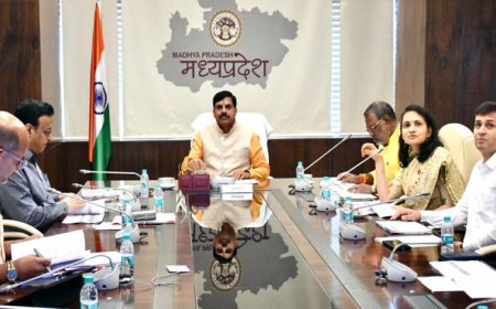 बुजुर्गों और असहाय लोगों का आदर करना हमारा धर्म : मुख्यमंत्री डॉ. यादव