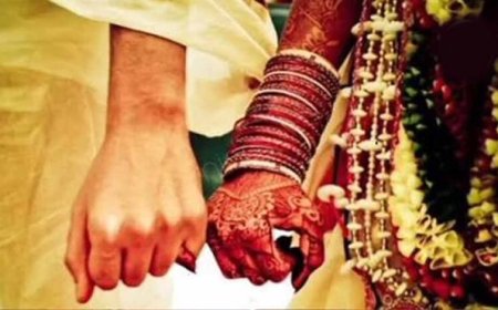 19 साल की बताकर दर्ज कराई बेटी की गुमशुदगी, नोएडा में मिलने पर खुला बाल विवाह का राज