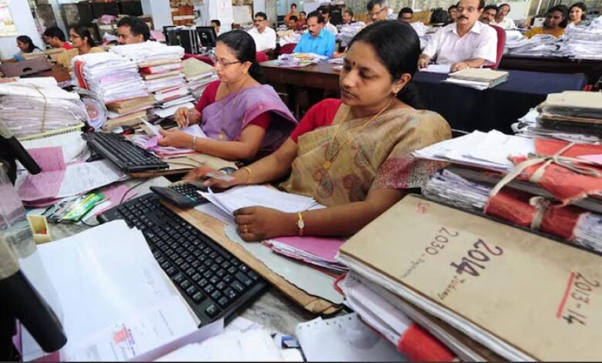 38 हजार कर्मचारियों के सर्विस रिकॉर्ड की होगी जांच, ज्यादा वेतन लेने वालों पर गिरेगी गाज